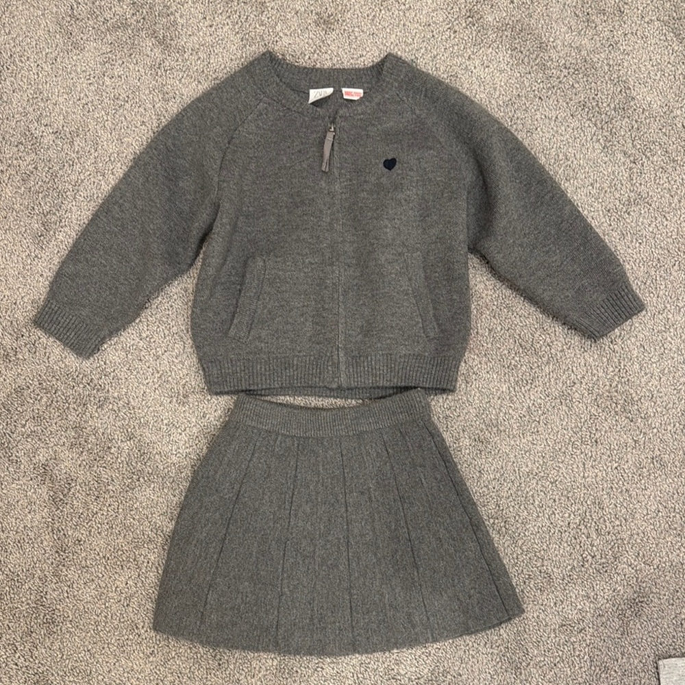 Gray Knit Two-Piece Set with Heart Detail